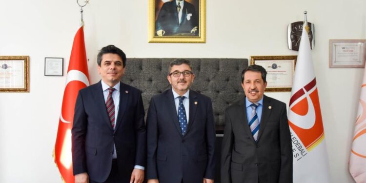 Osmaneli MYO’da Devir Teslim Töreni