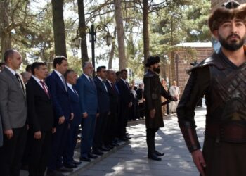 Bakan Işıkhan Söğüt’te