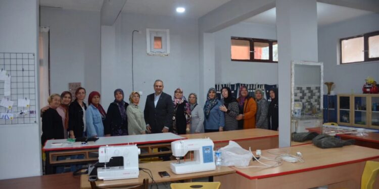 Bayırköy’de Biçki Dikiş Kursu Açıldı