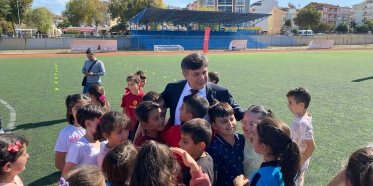 Dereceye Giren Sporculara Ödülleri Verildi